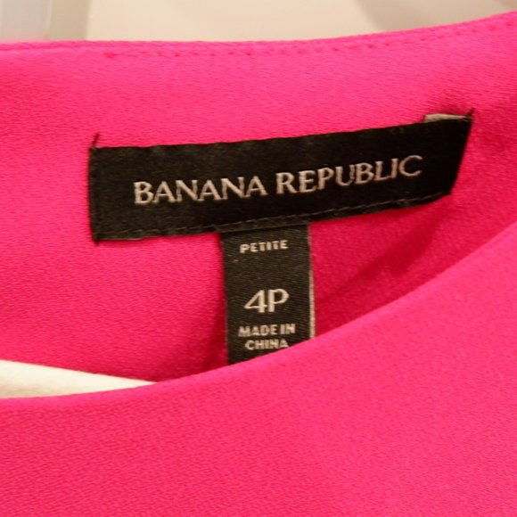 Peplum flounce dress in bright magenta 4P - Picture 7 of 7